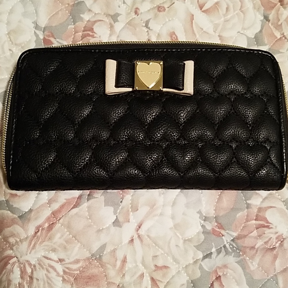 Like new Betsey Johnson Wallet